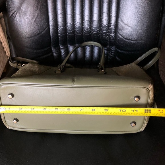 Authentic Coach Legacy Romy Two-Tone Green Leather Satchel - Picture 11 of 16